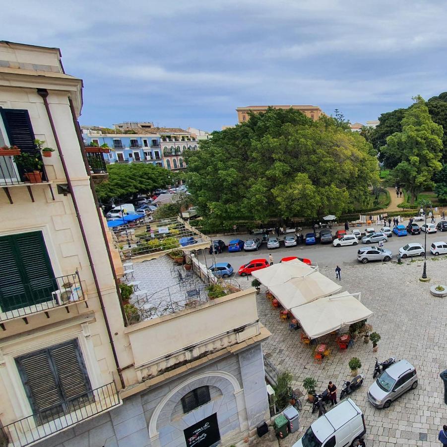 Garibaldi Rooms 29 - Piazza Marina A Palermo - In Pieno Centro. Exterior photo