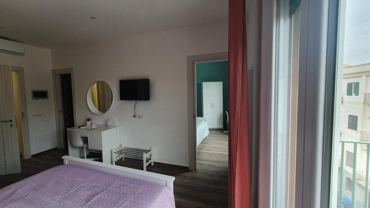 Garibaldi Rooms 29 - Piazza Marina A Palermo - In Pieno Centro. Exterior photo