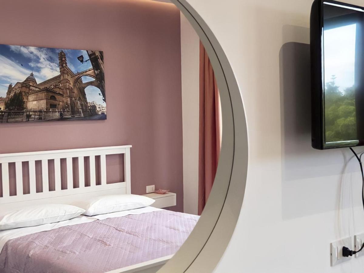 Garibaldi Rooms 29 - Piazza Marina A Palermo - In Pieno Centro. Exterior photo